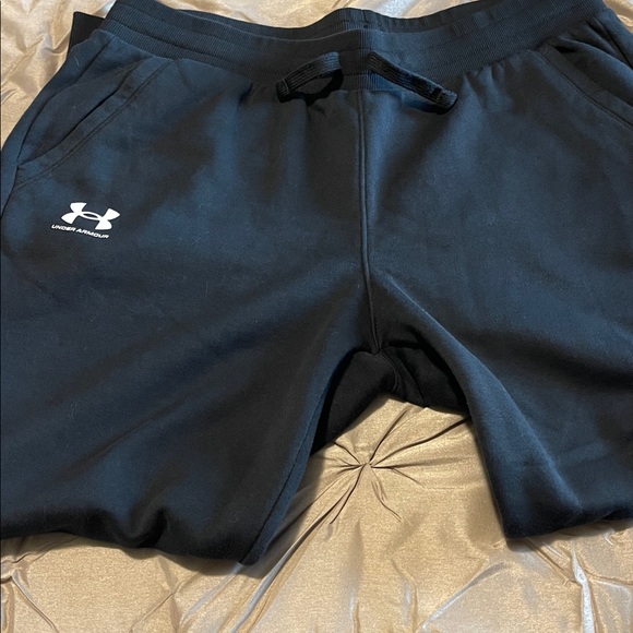 Under Armour Black Sweatpants - Picture 2 of 6